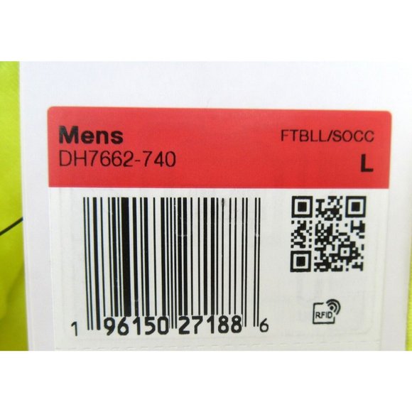 Nike Brazil Voice Graphic T-Shirt Mens Size Large Dynamic Yellow NEW - Picture 9 of 10